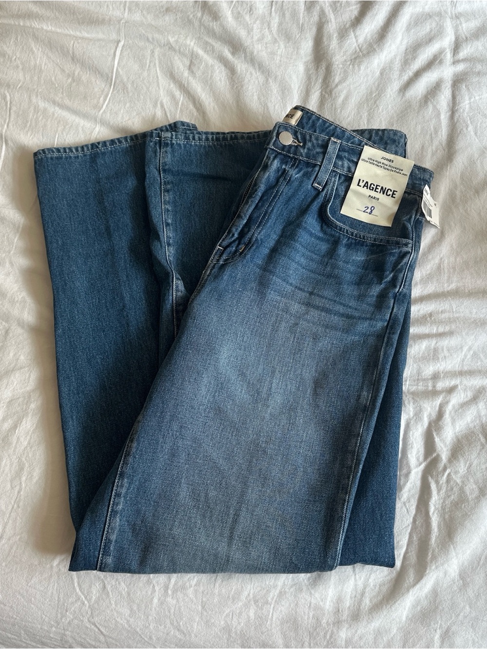 L'AGENCE Women's Straight Jeans in Blue Wash